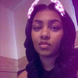 Meet your Posher, Destiny